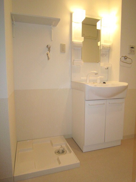 物件内観写真11　(洗面)