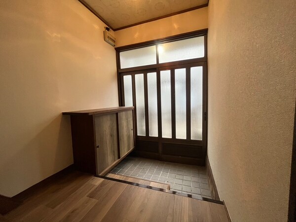 玄関