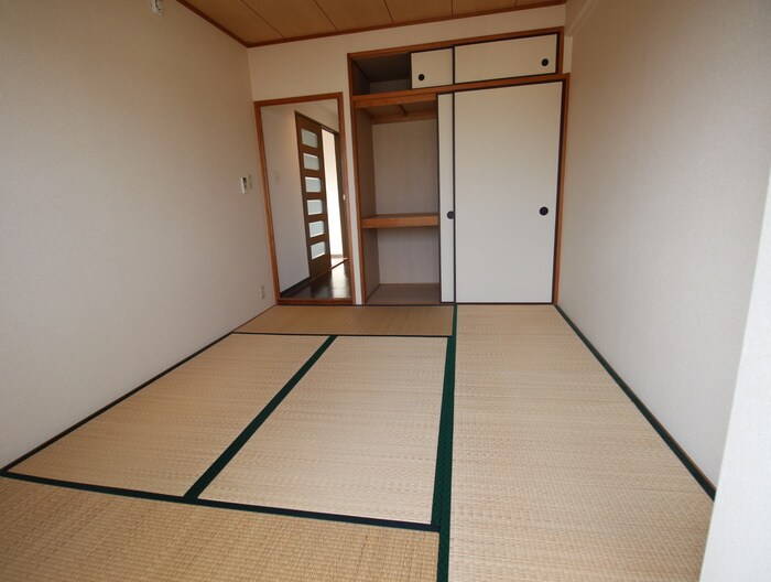 物件内観写真21　(居室)