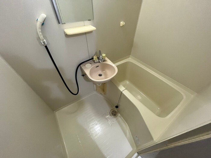 物件内観写真9　(バス／シャワールーム等)