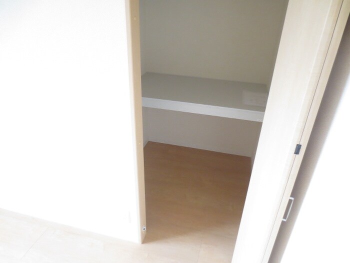 物件内観写真11　(収納)