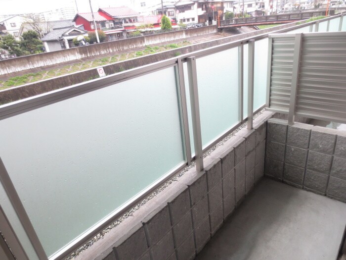 物件内観写真16　(ベランダ・バルコニー)