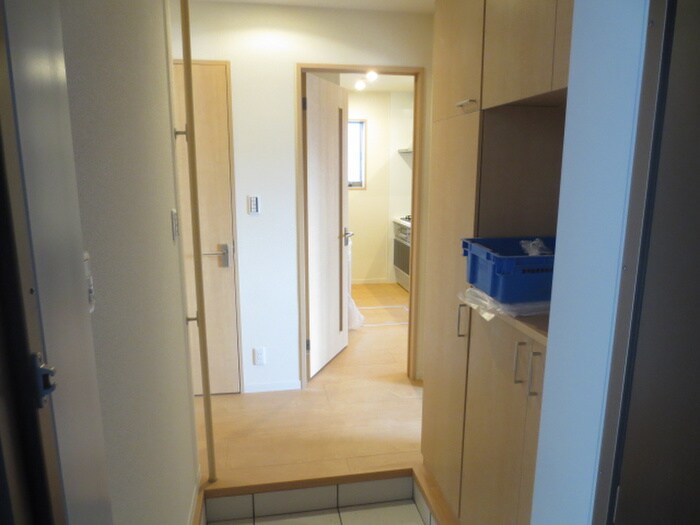 物件内観写真18　(廊下)