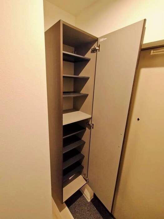 物件内観写真14　(靴箱)