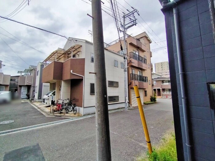 物件内観写真16　(室内からの展望)