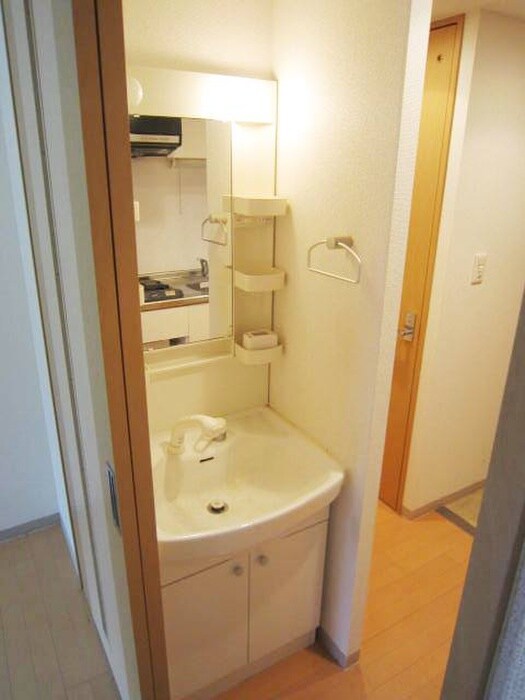 物件内観写真9　(洗面)