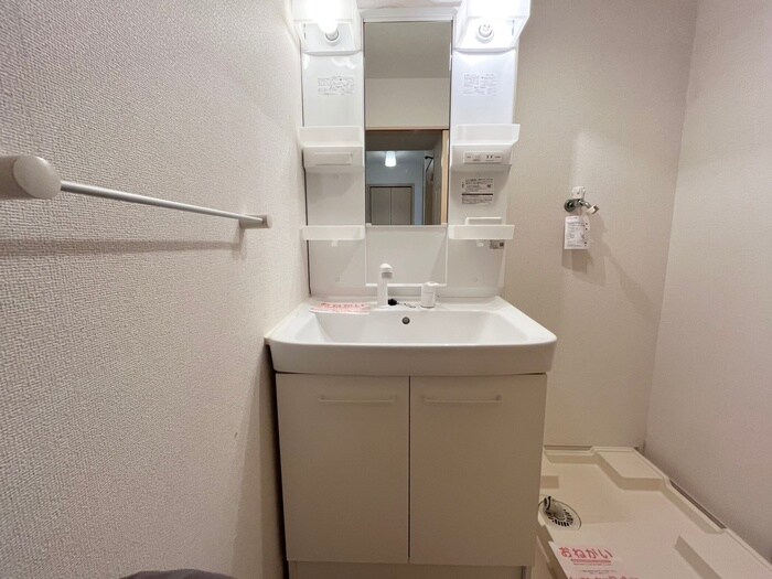 物件内観写真11　(洗面)