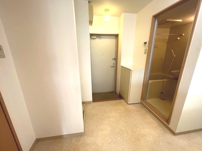 物件内観写真11　(廊下)