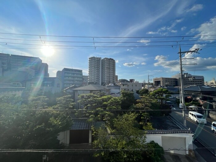 物件内観写真17　(室内からの展望)