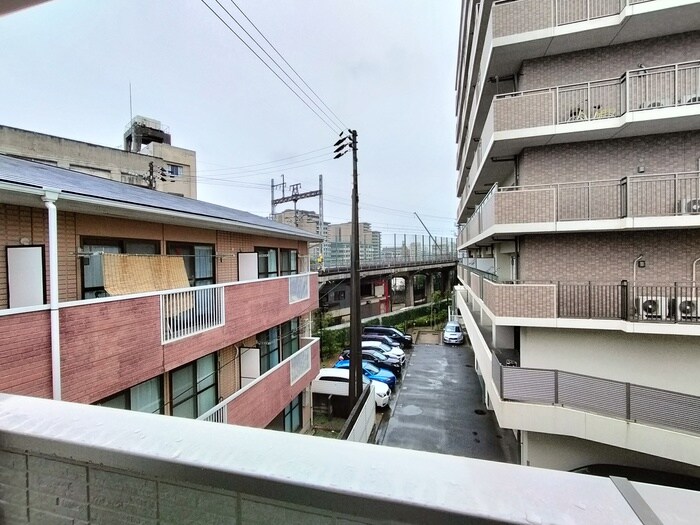 物件内観写真17　(室内からの展望)