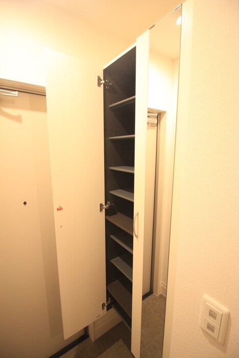 物件内観写真18　(靴箱)