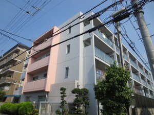 ロイヤルS 口田中外観写真