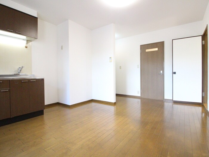 物件内観写真9　(廊下)