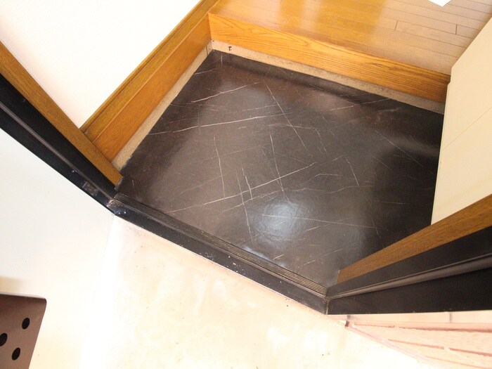 物件内観写真21　(玄関)