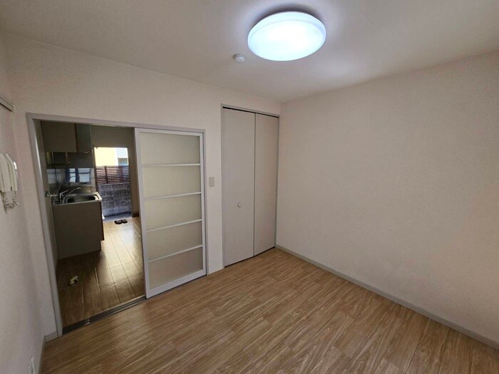 物件内観写真10　(居室)