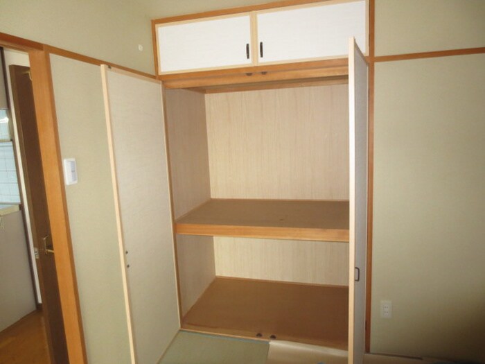 物件内観写真15　(収納)