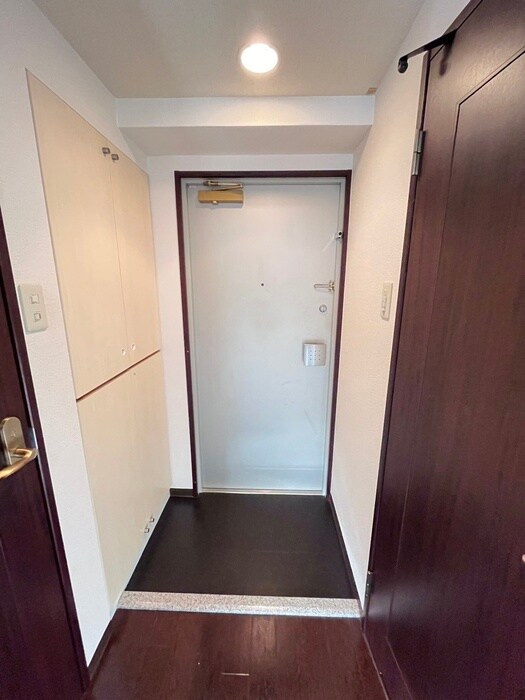 物件内観写真17　(玄関)