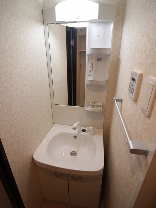 物件内観写真9　(洗面)