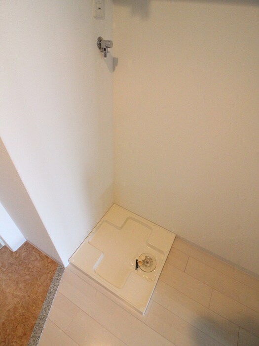 物件内観写真9　(洗濯機置場)