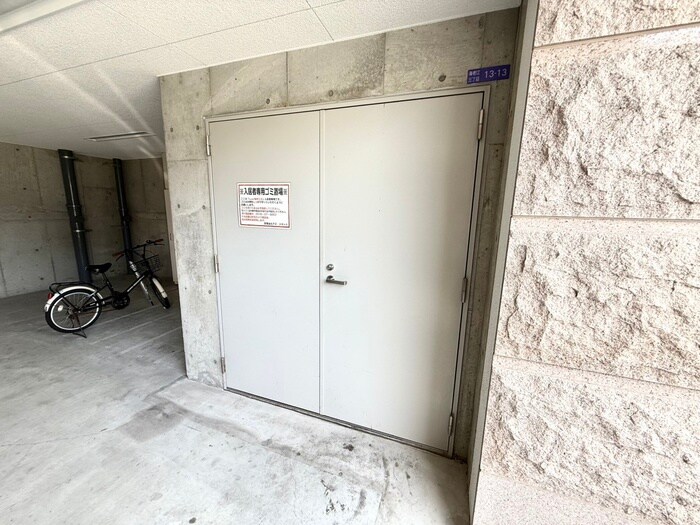 物件外観写真6　(建物設備)