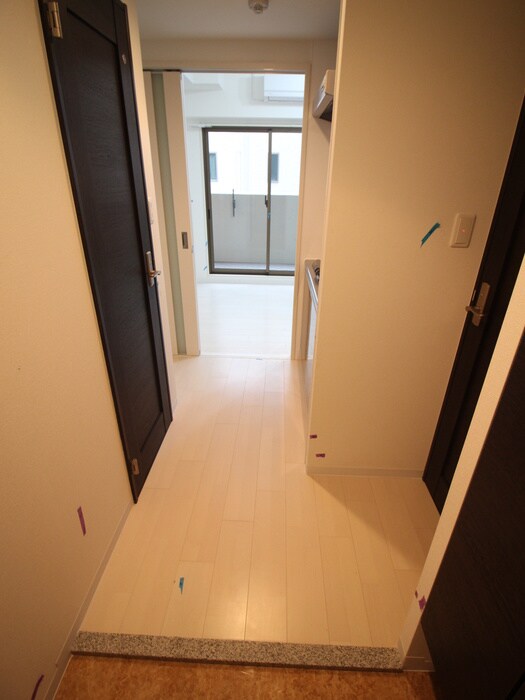 物件内観写真17　(廊下)