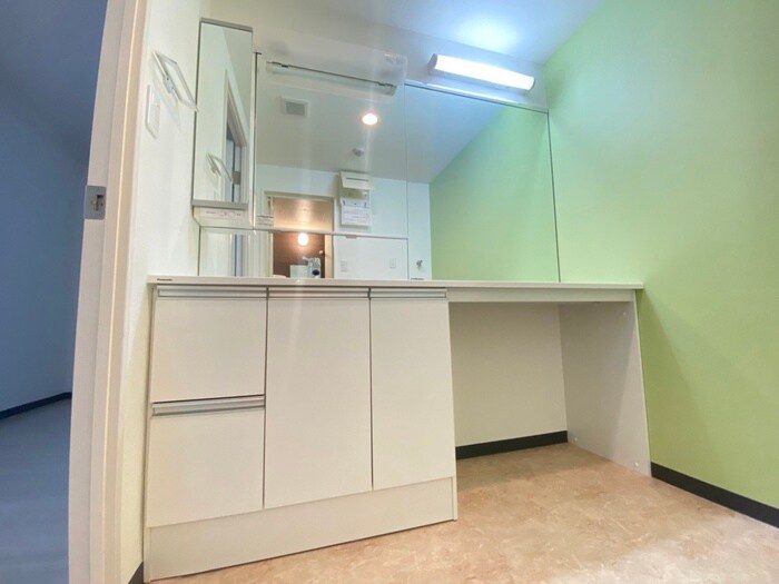 物件内観写真9　(洗面)