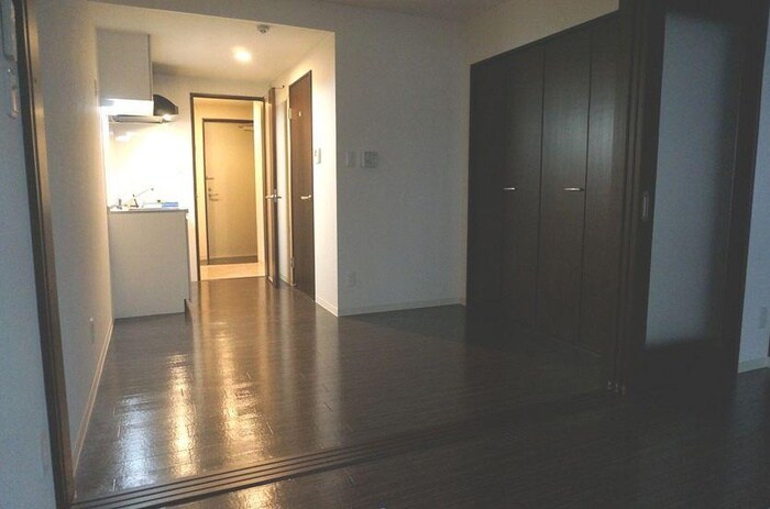 物件内観写真11　(廊下)