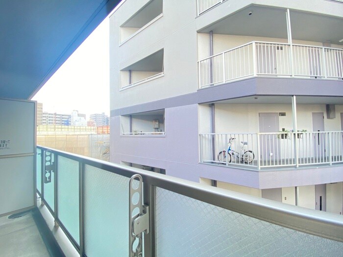 物件内観写真13　(室内からの展望)