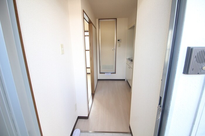 物件内観写真18　(廊下)