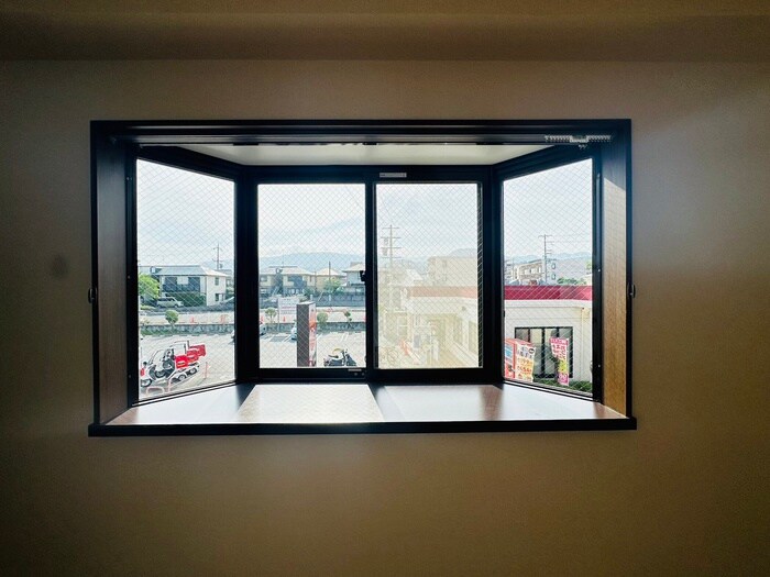 物件内観写真20　(室内からの展望)