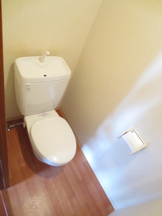 物件内観写真8　(トイレ)