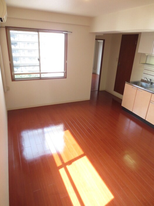 物件内観写真9　(居室)