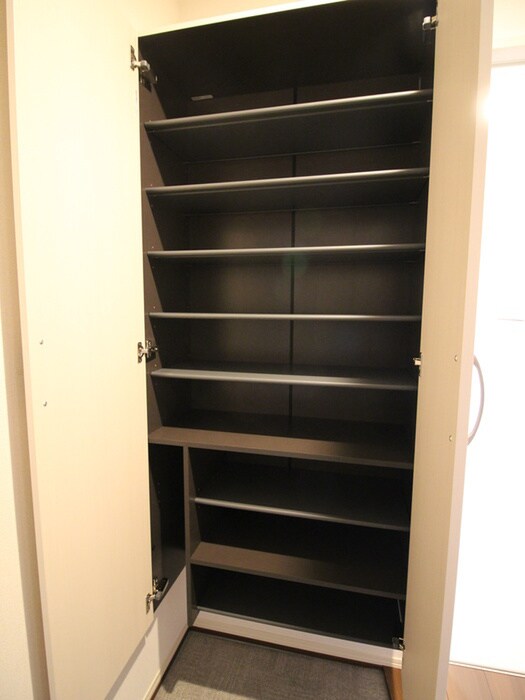 物件内観写真16　(靴箱)