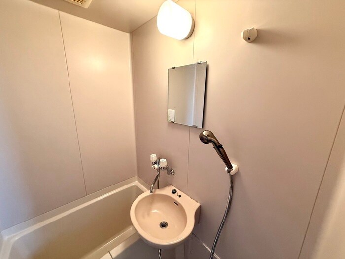 物件内観写真9　(洗面)