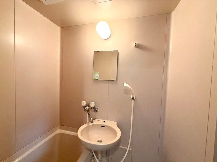 物件内観写真11　(洗面)