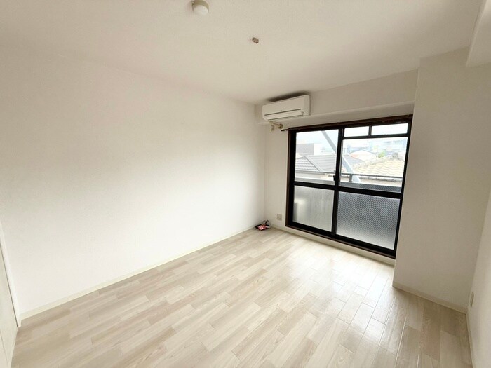 物件内観写真13　(居室)