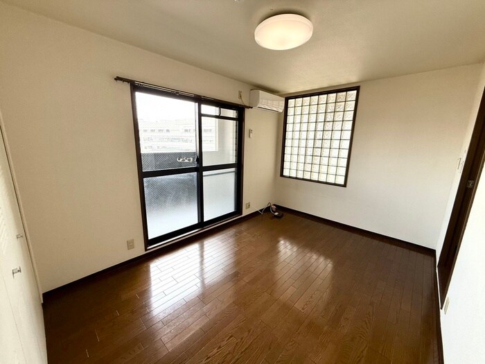 物件内観写真13　(居室)