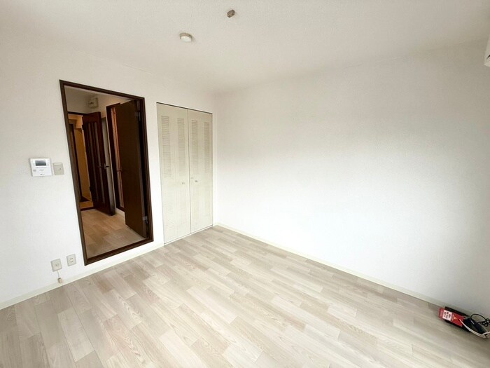 物件内観写真18　(居室)