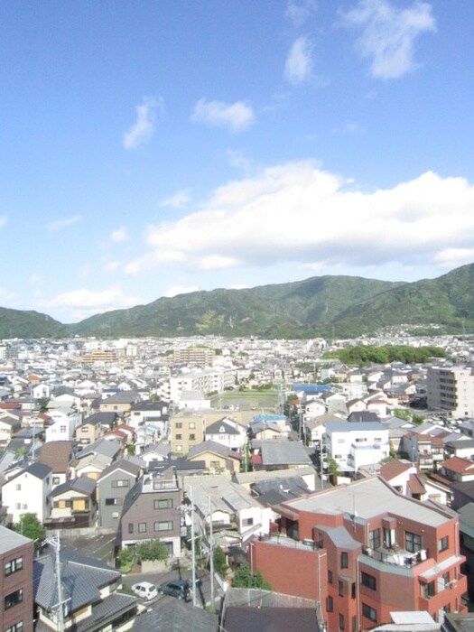 物件内観写真21　(室内からの展望)