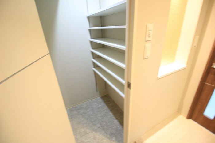 物件内観写真19　(靴箱)
