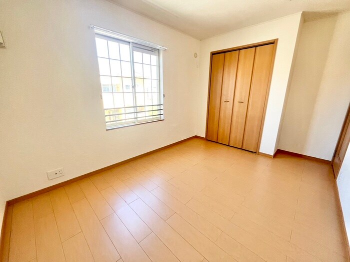 物件内観写真10　(居室)