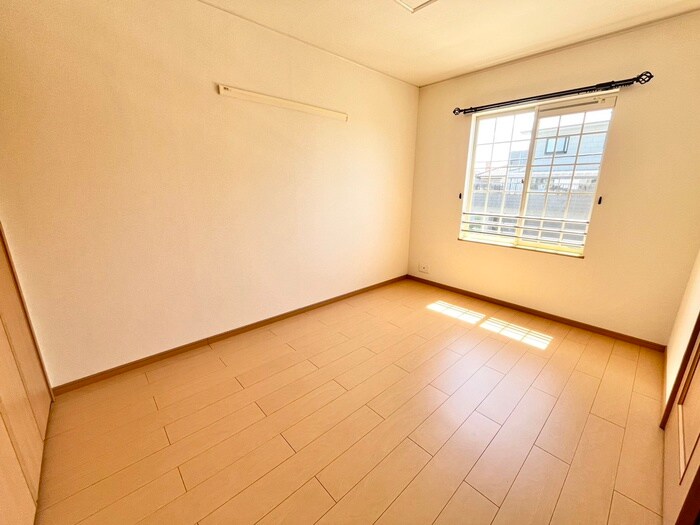 物件内観写真11　(居室)