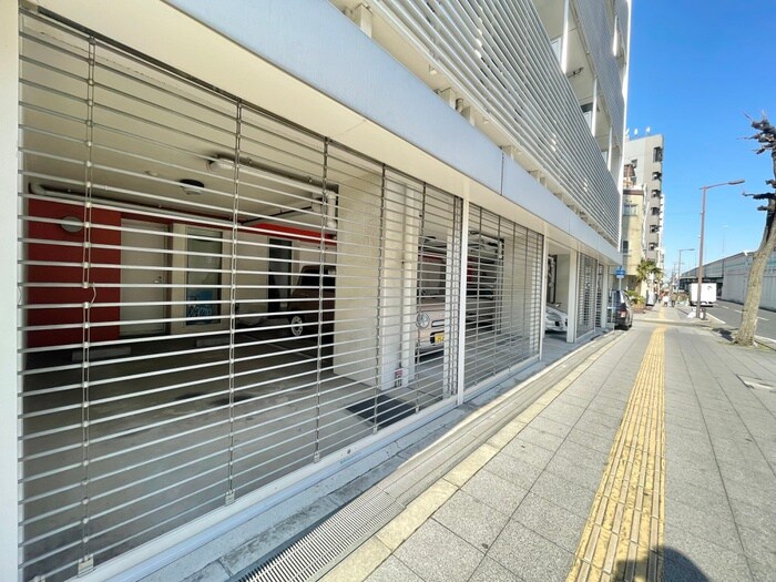 物件外観写真4　(駐車場)