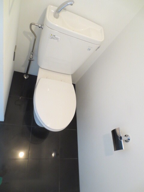 物件内観写真12　(トイレ)