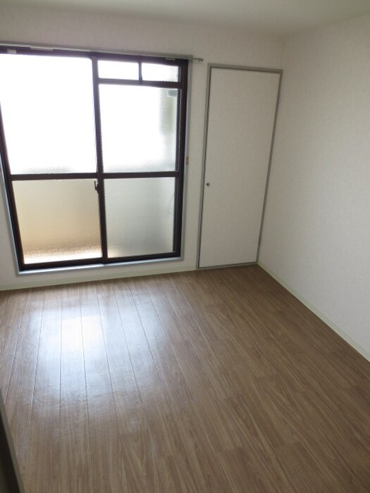 物件内観写真13　(居室)