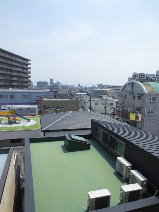 物件内観写真19　(室内からの展望)