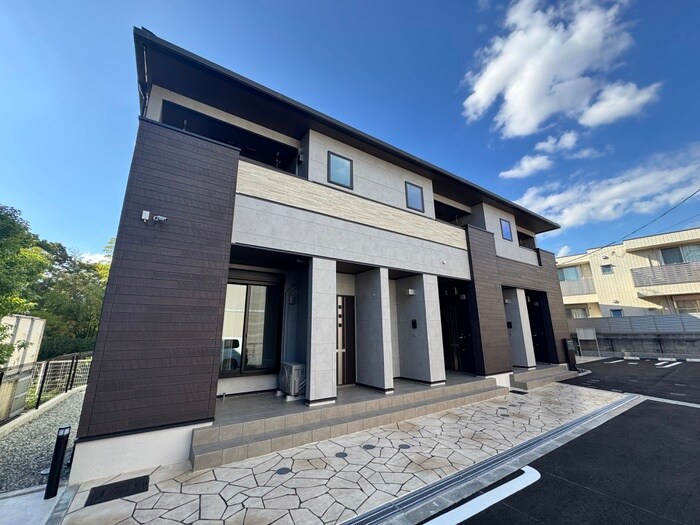 物件外観写真1　(外観写真)