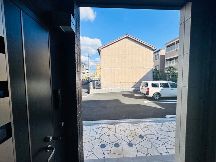 物件内観写真15　(室内からの展望)