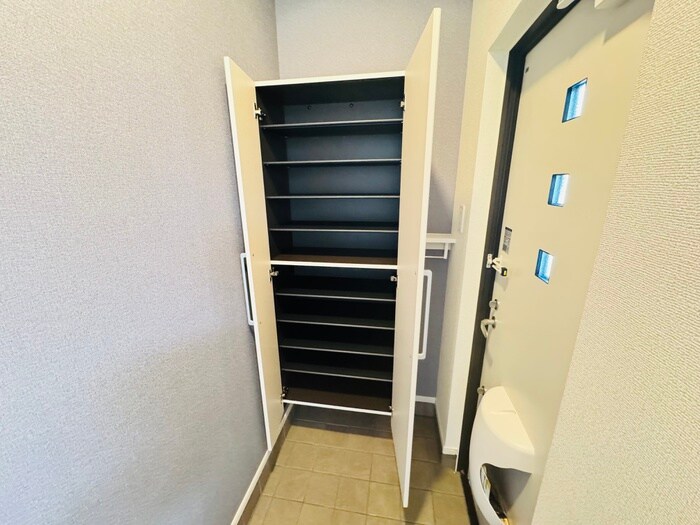 物件内観写真16　(靴箱)