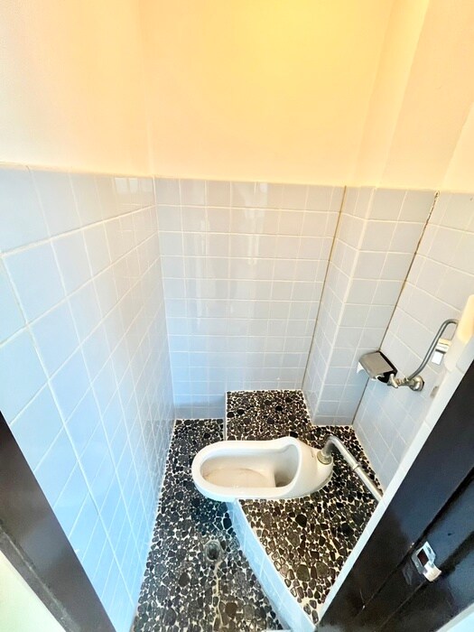 物件内観写真14　(トイレ)